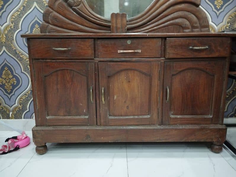 Dressing Table | 3 Drawers | 3 Cabinets 2