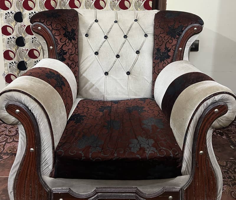 7 seater Sofa set for sale 2