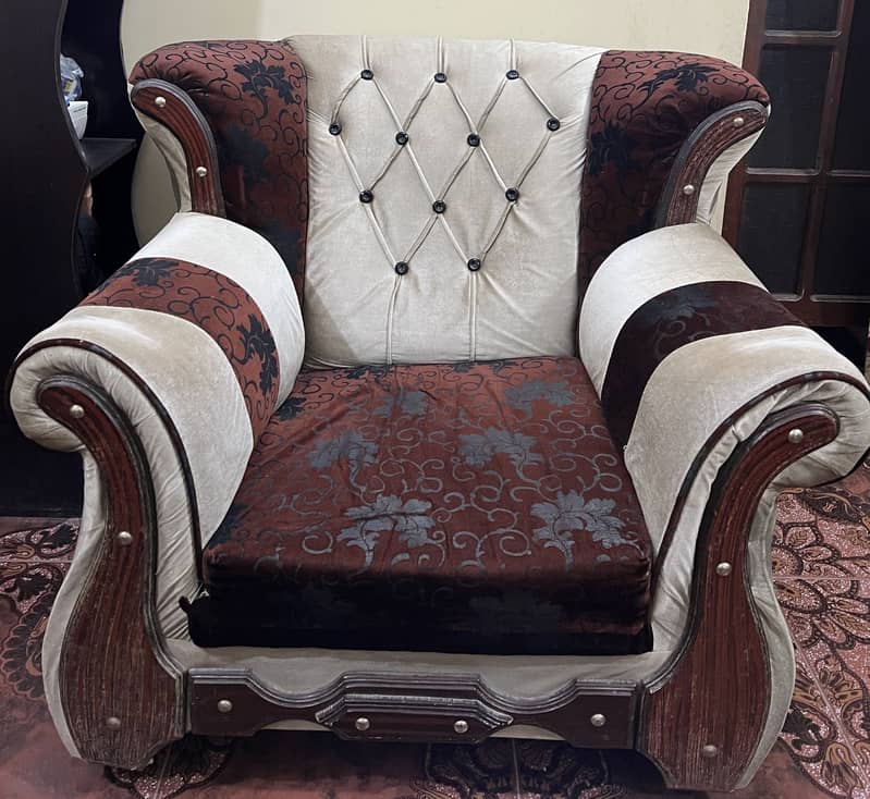 7 seater Sofa set for sale 3