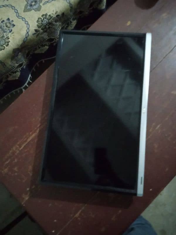 TCL LED 3