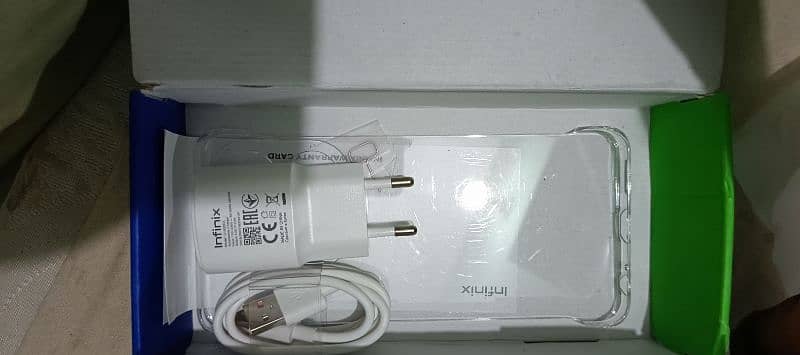 Infinix smart 8 for sale in lush Condition 3