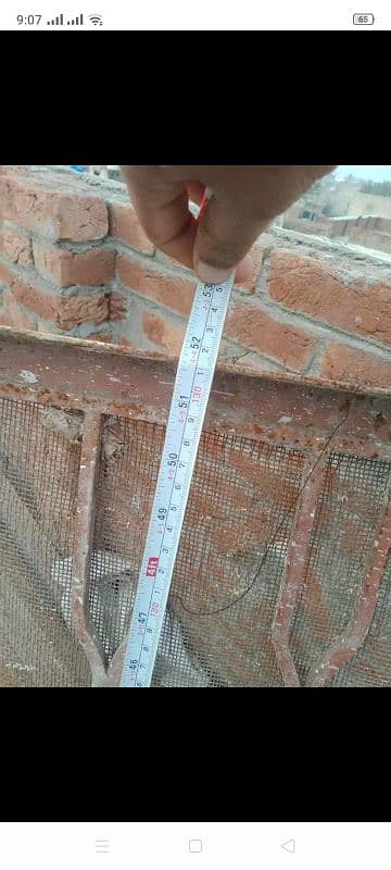 window iron 0