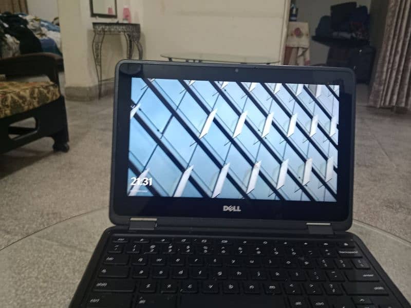 CHROME BOOK 11 3189 IN USED AND GOOD CONDITION 3