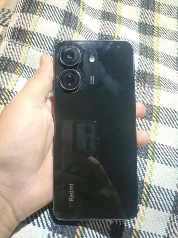 Redmi 13 c all ok hai daba charge hai 10 mount use hai 4