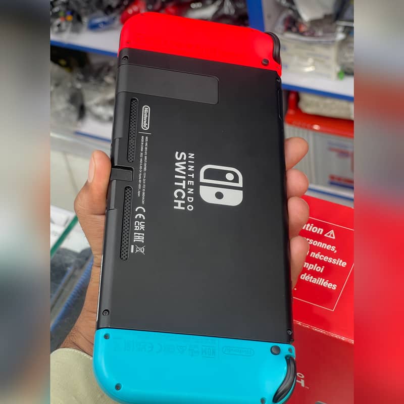 Nintendo Switch OLED Slightly USED 2