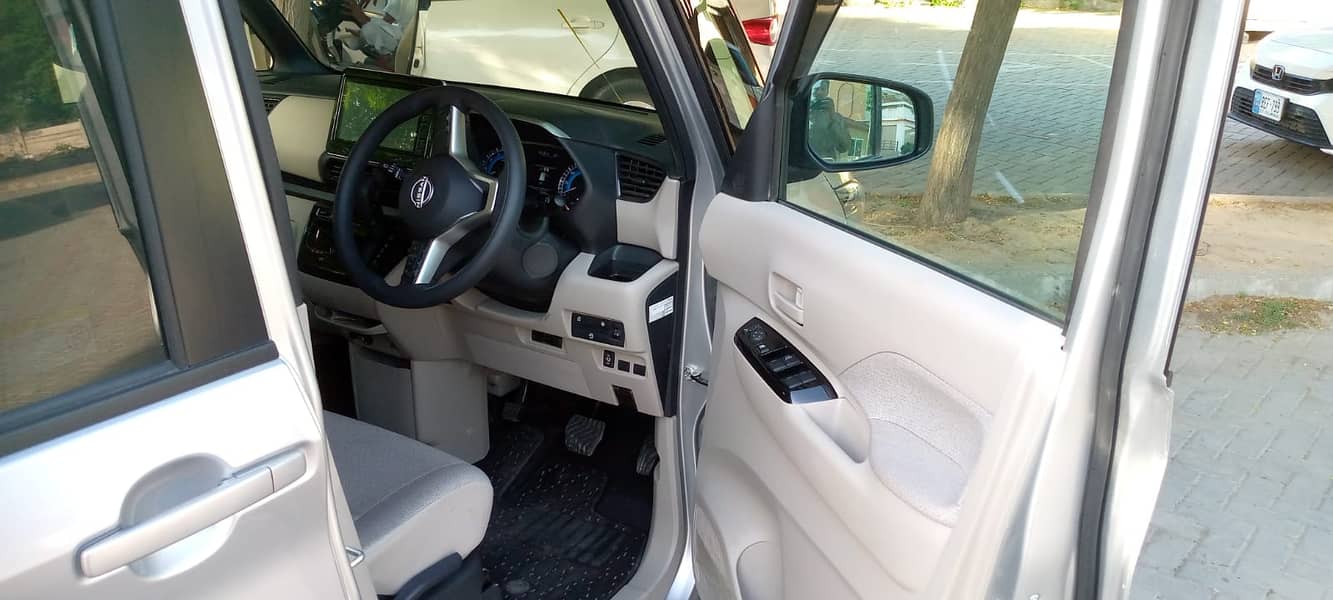 Nissan Roox 2023 S-hybrid 2025 fresh import 5
