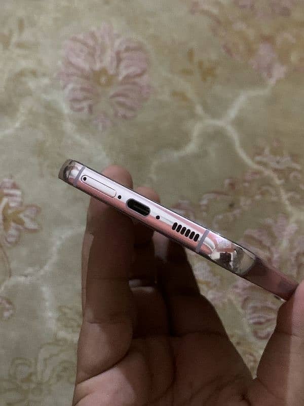 Samsung Galaxy S23 Plus 2