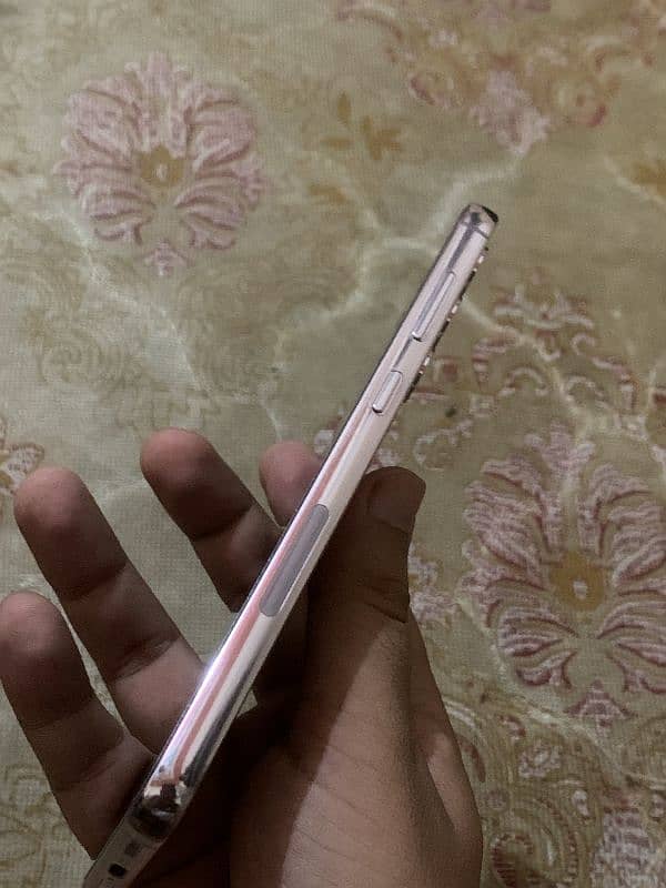 Samsung Galaxy S23 Plus 4