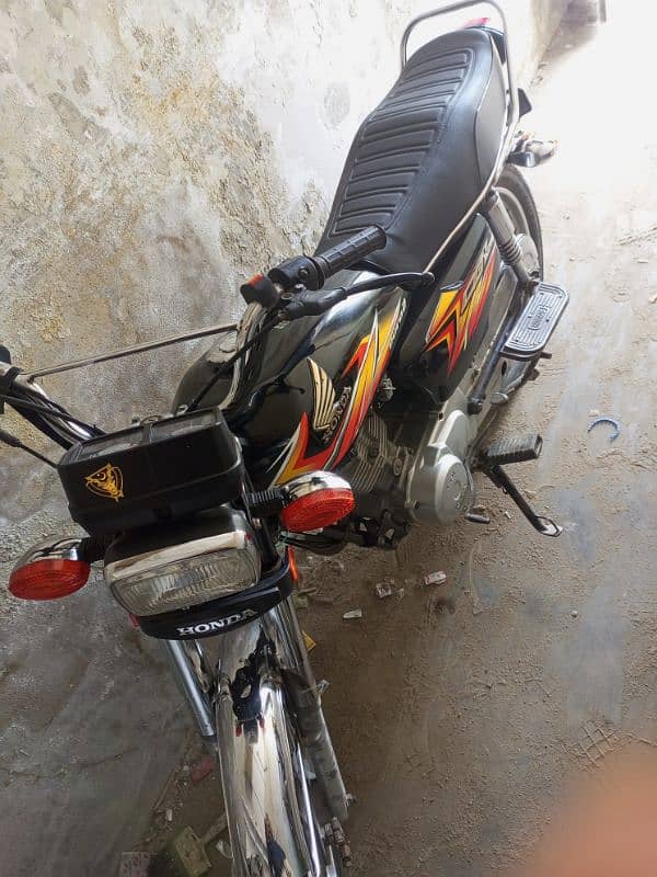 Honda 125 model 22 14