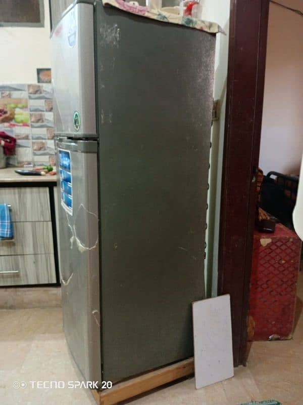 Dawalance 8 Cubic Ft Fridge 2