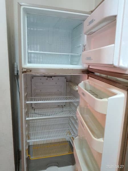 Dawlance fridge for sale 5