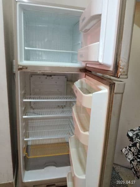 Dawlance fridge for sale 7