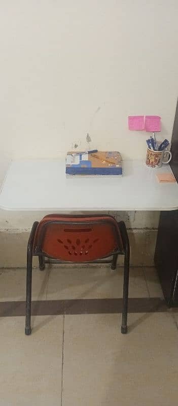 wall mountable study table 0
