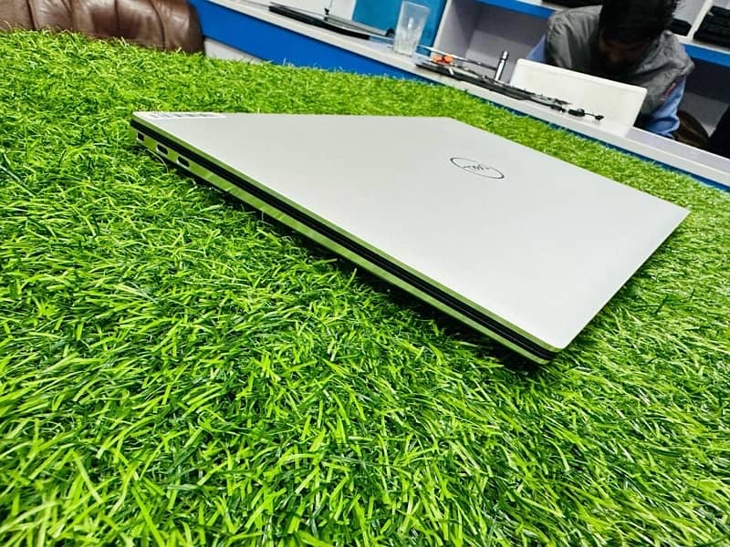 DELL XPS 9510 (CORE I7 11th GENERATION) 32/1tb (RTX 3050ti) 2