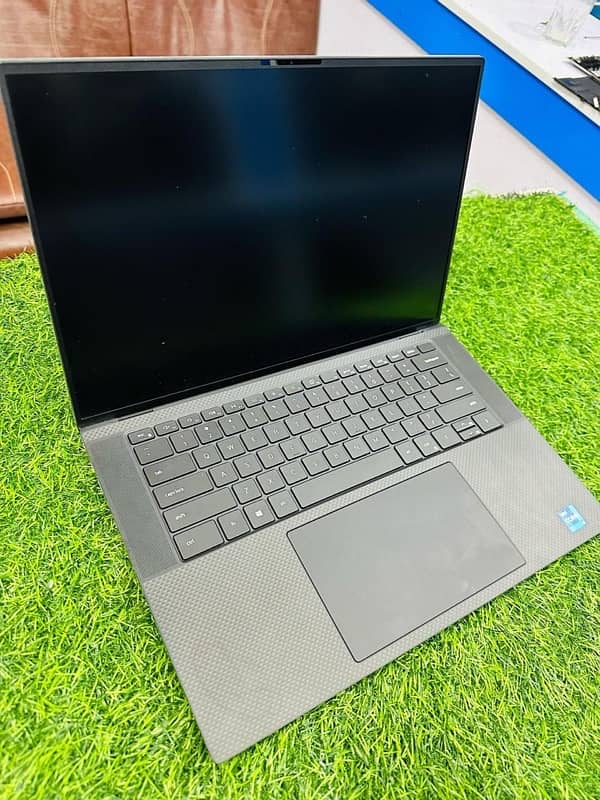 DELL XPS 9510 (CORE I7 11th GENERATION) 32/1tb (RTX 3050ti) 13