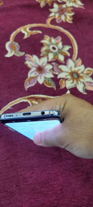 Samsung Galaxy s10E approve 10/10 3