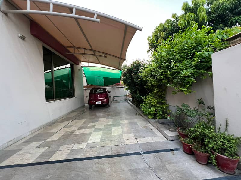 1 Kanal Upper Portion for Rent in DHA Phase 5 Near Penta Square Prime Location, Modern Living! 1
