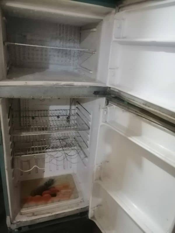 waves refrigerator 3