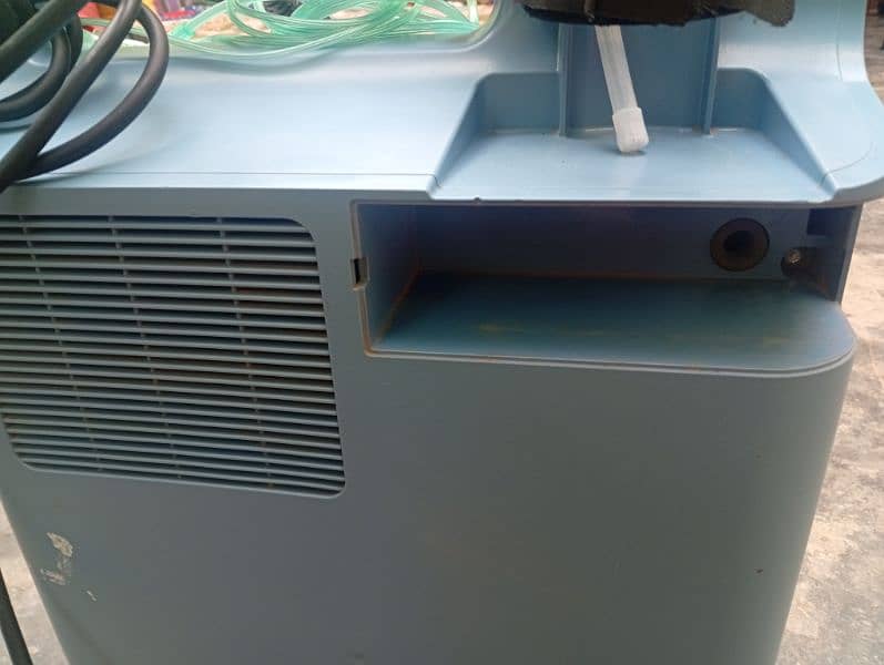 Philips (UAS) Oxygen Concentrator | Oxygen Machine 1