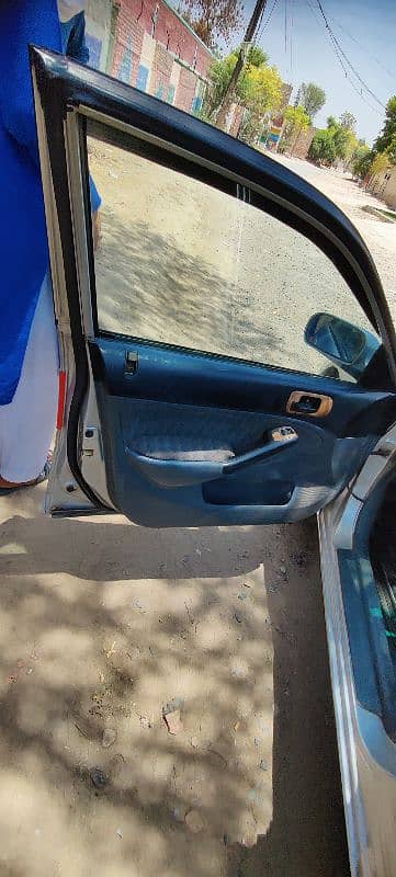 Honda Civic EXi 2002 1