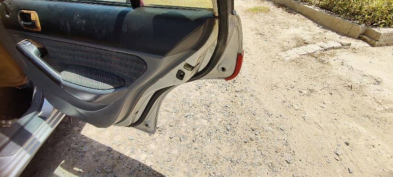 Honda Civic EXi 2002 4