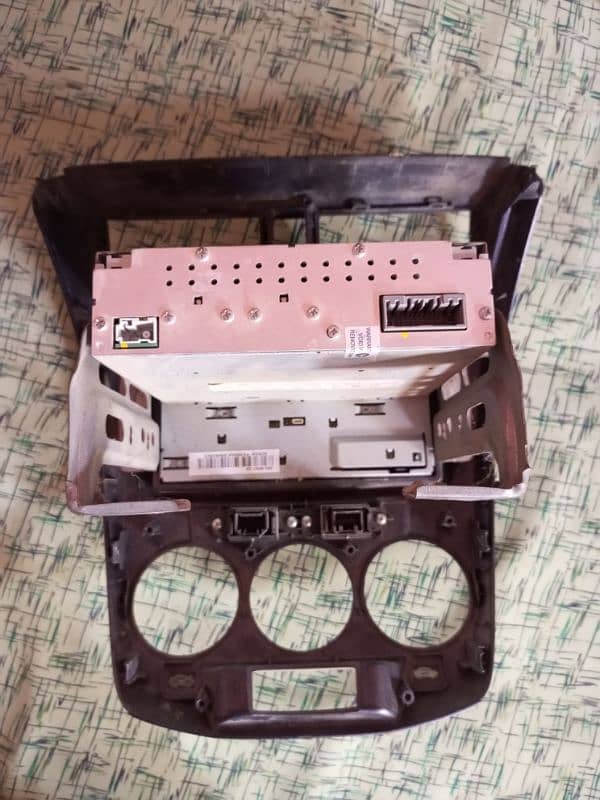 Music player and Headrest 1