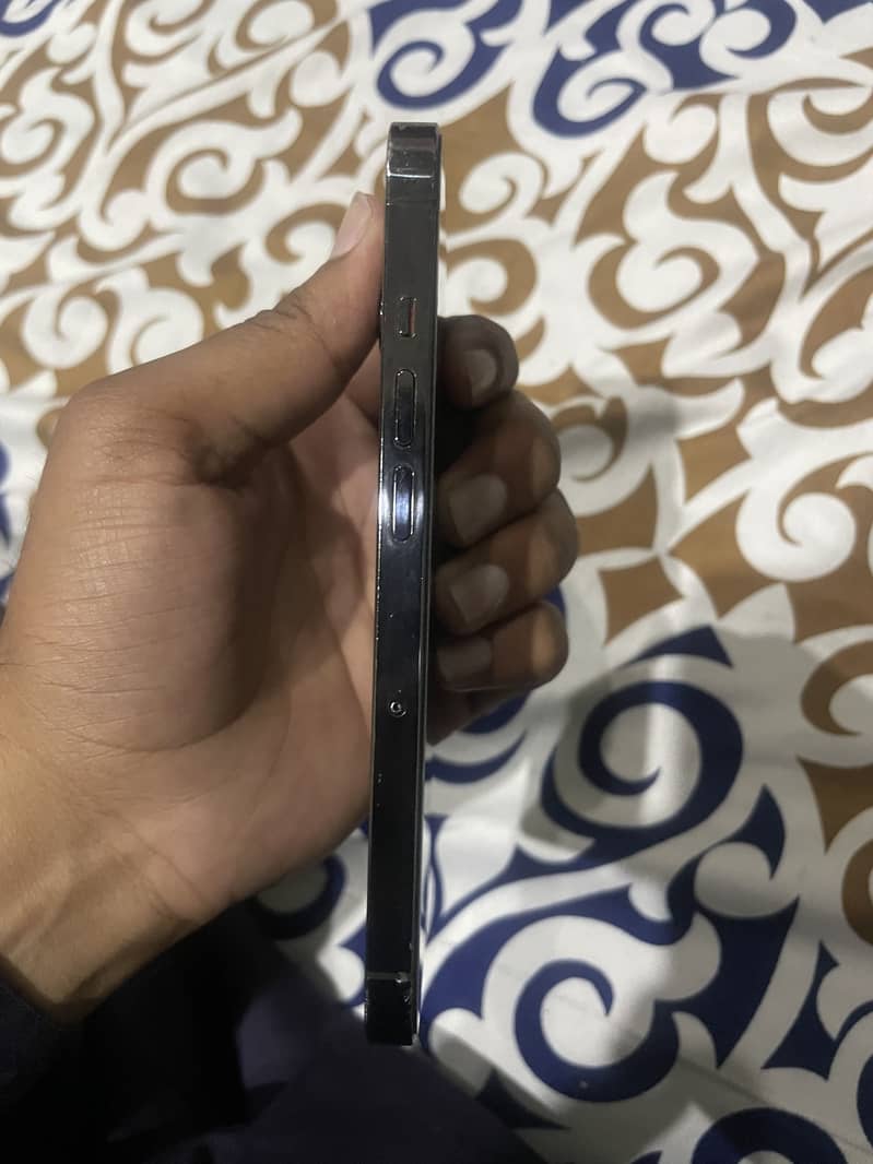 iPhone 13 pro 2