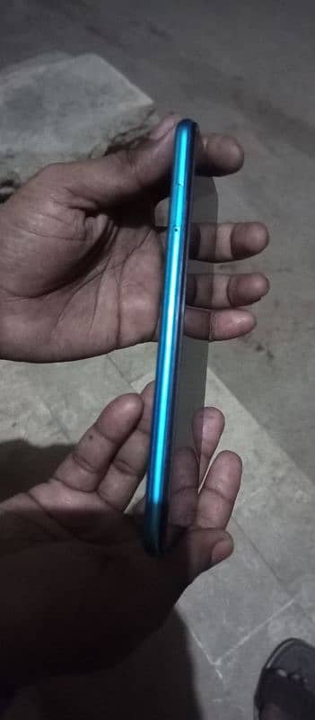 hello available infinix hot 10 4GB 128GB 5000 battery image 1
