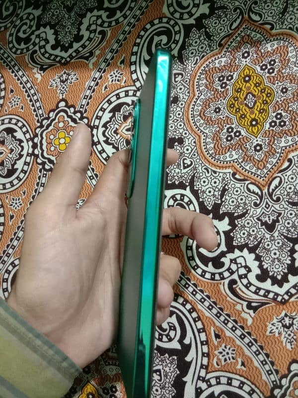 VIVO Y200 1 YEAR WARRANTY WITH BOX 1