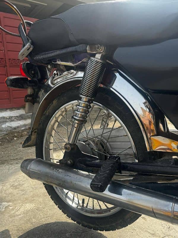 Selling 70cc bike 5