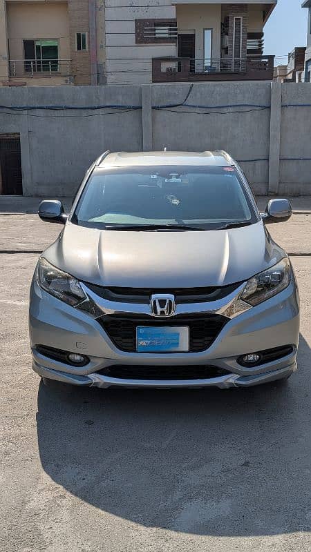 Honda Vezel 2014 Z Package - Silver Color - Genuine Condition 0