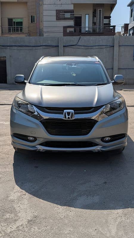 Honda Vezel 2014 Z Package - Silver Color - Genuine Condition 1