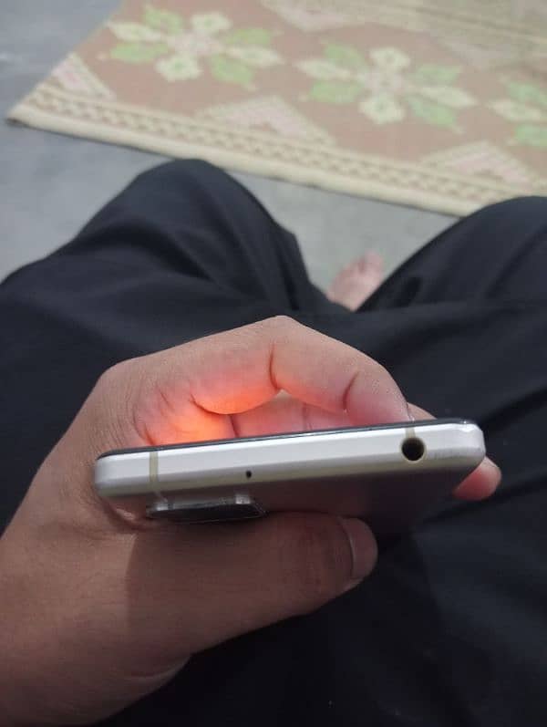 exchange with Samsung iphone pixel 0