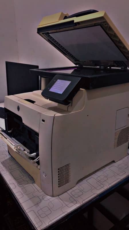 Laser Jet Pro 400 color MFP m475dn 5