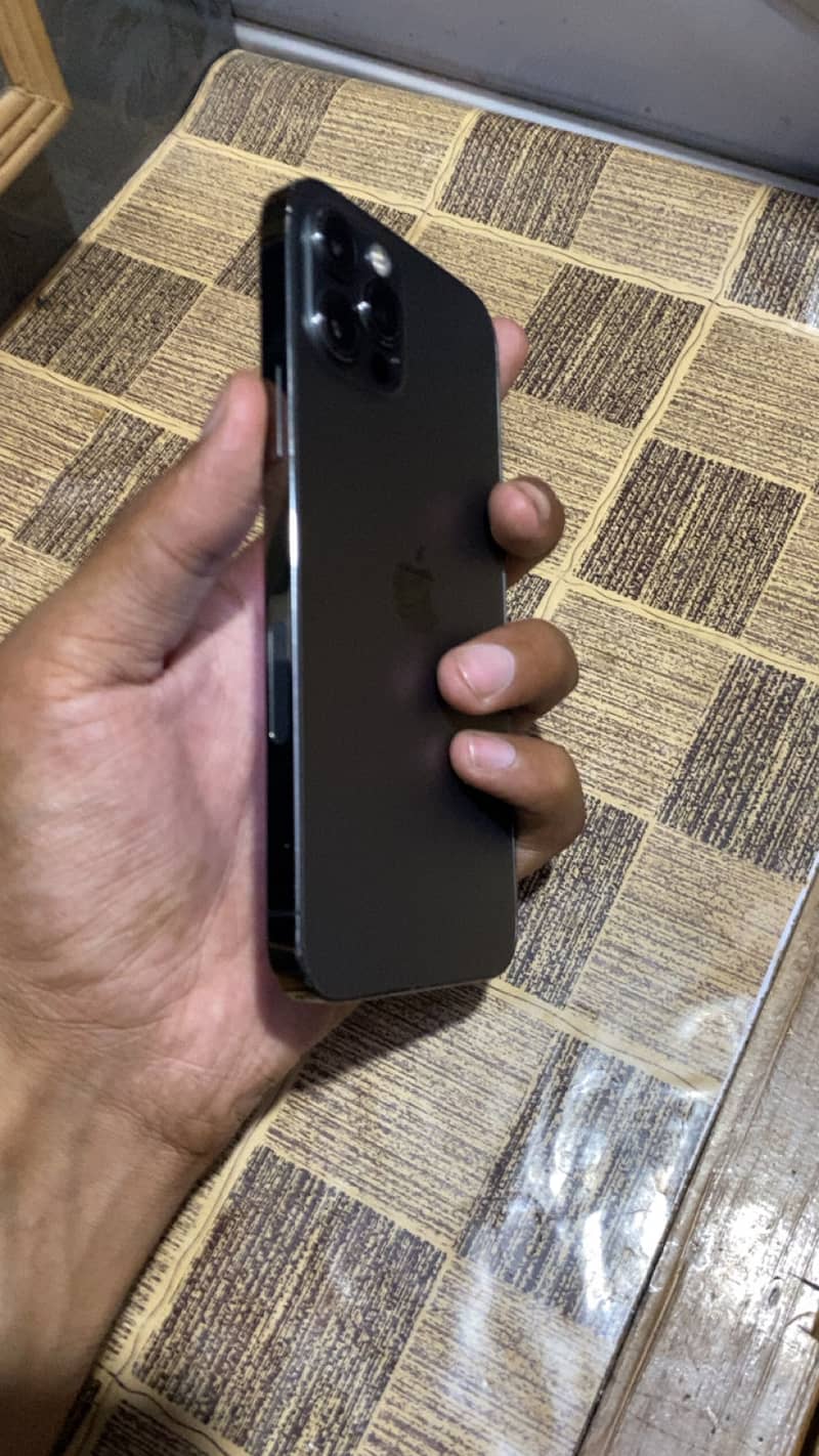 Iphone 12 pro 3