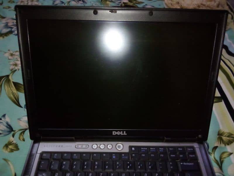 Dell Latitude D620 1