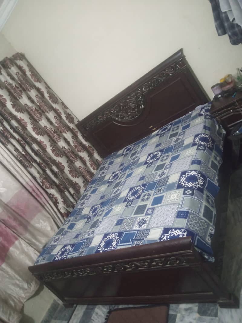Solid Wood Bed Set with Dressing Table 0