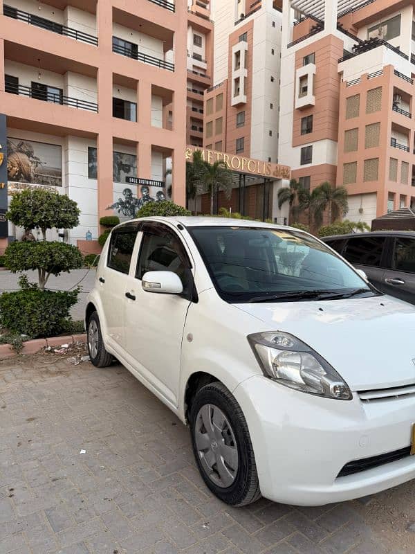Toyota Passo 2006-2012 1