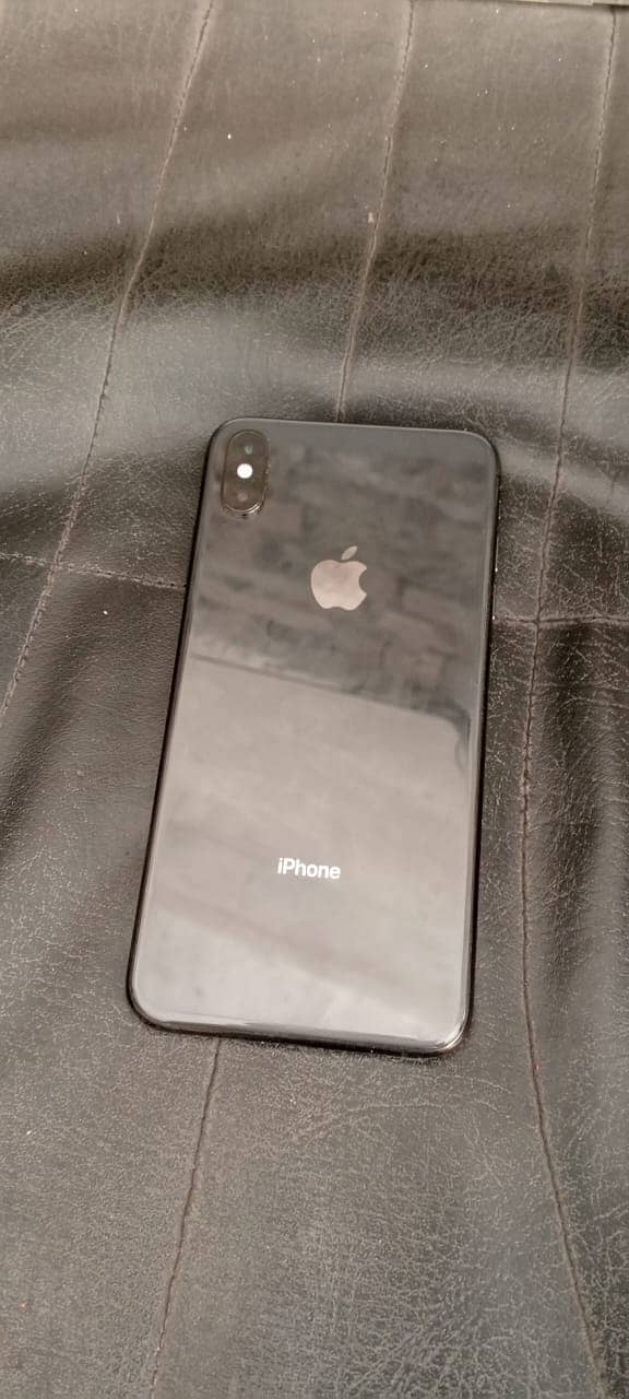 Xs max  WhatsApp 03178166966 2