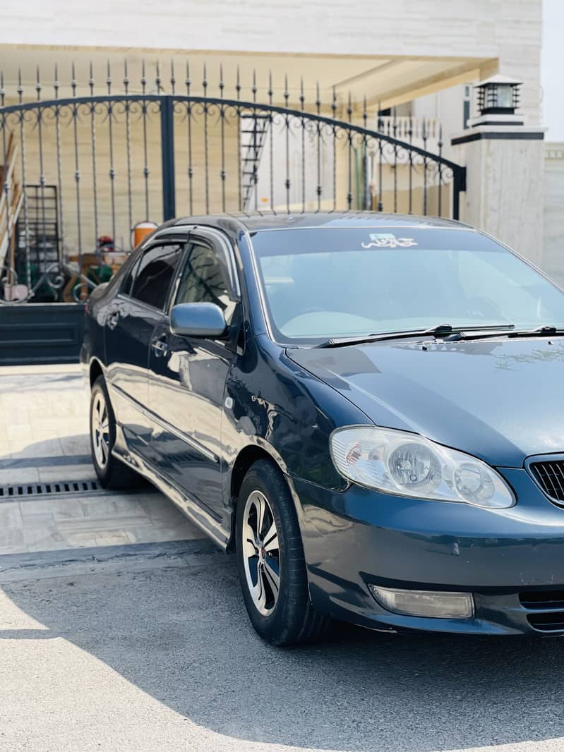 Toyota Corolla Altis 1.8 Automatic 2