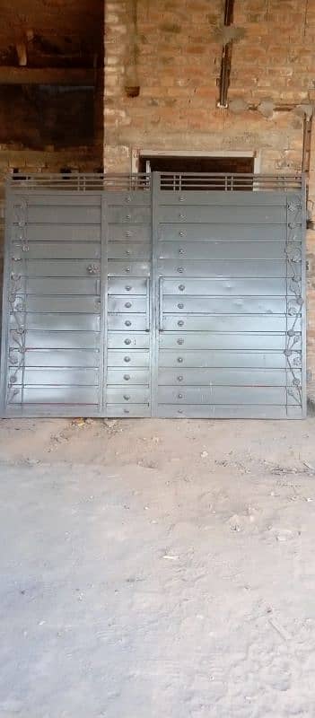 steel gate 8'x7' 3