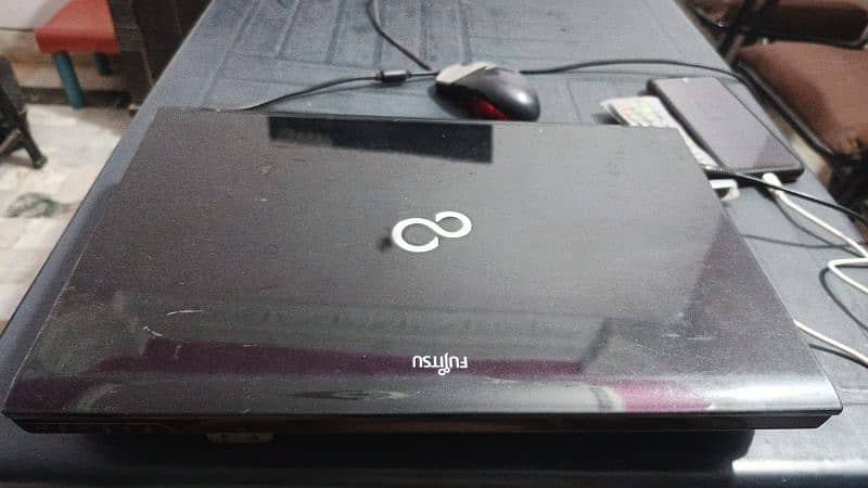 Fujitsu Life book AH532 I5 3rd Generation 1