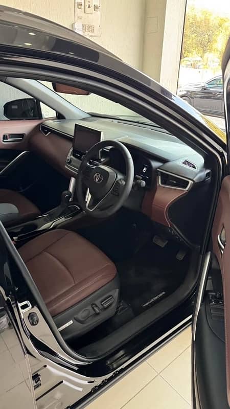 Toyota Corolla Cross HEV X 2024 brand new 2