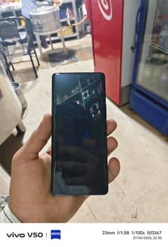 vivo v30 5g     slightly broken panel was ok