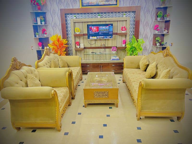 6 Seater Sofa Set with Center Table For Sale 0