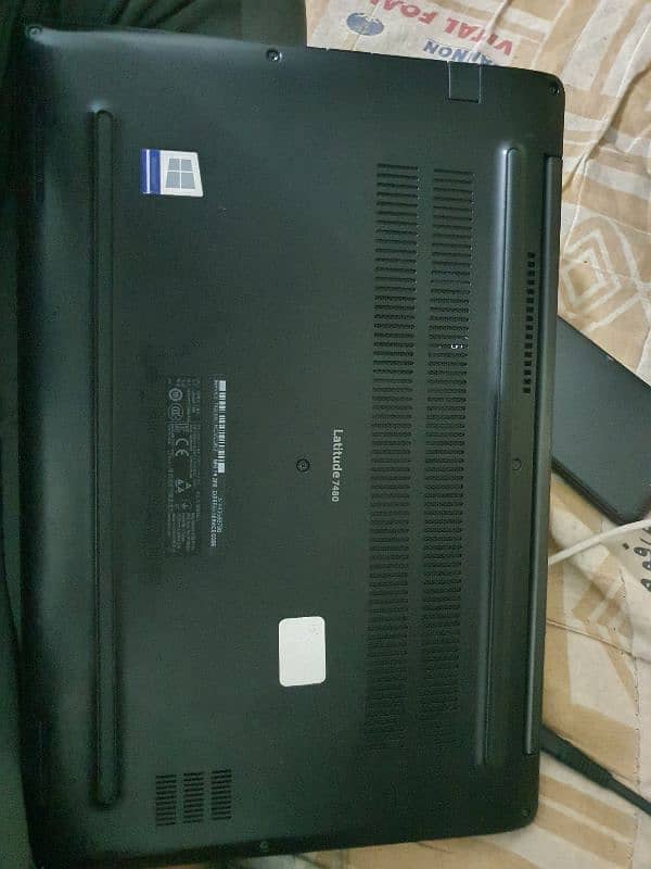 Latitude 7480 3