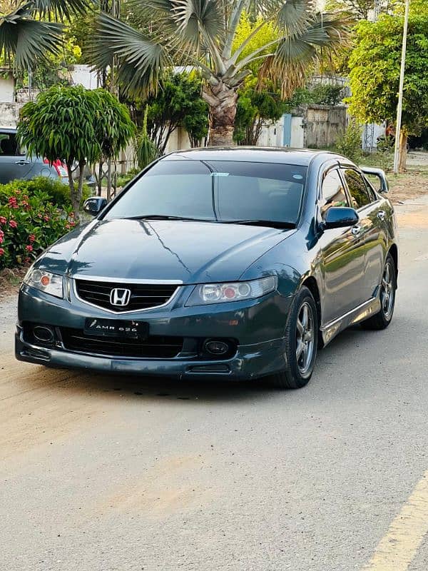 Honda Accord cl8 in excellent condition 16