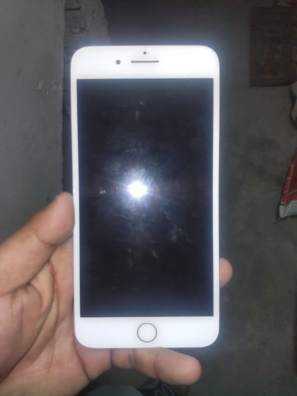 mery pas iphone 7 plus ke Kuch parts available ha 1