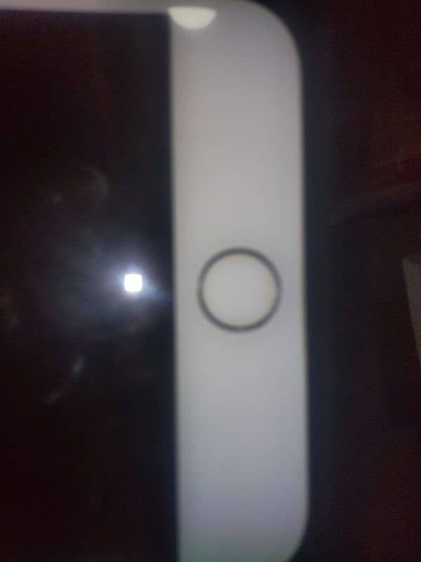 mery pas iphone 7 plus ke Kuch parts available ha 2