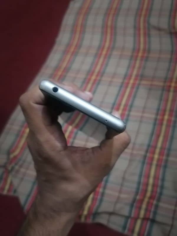 Sony Experia 5 Mark iii (Non PTA) 4